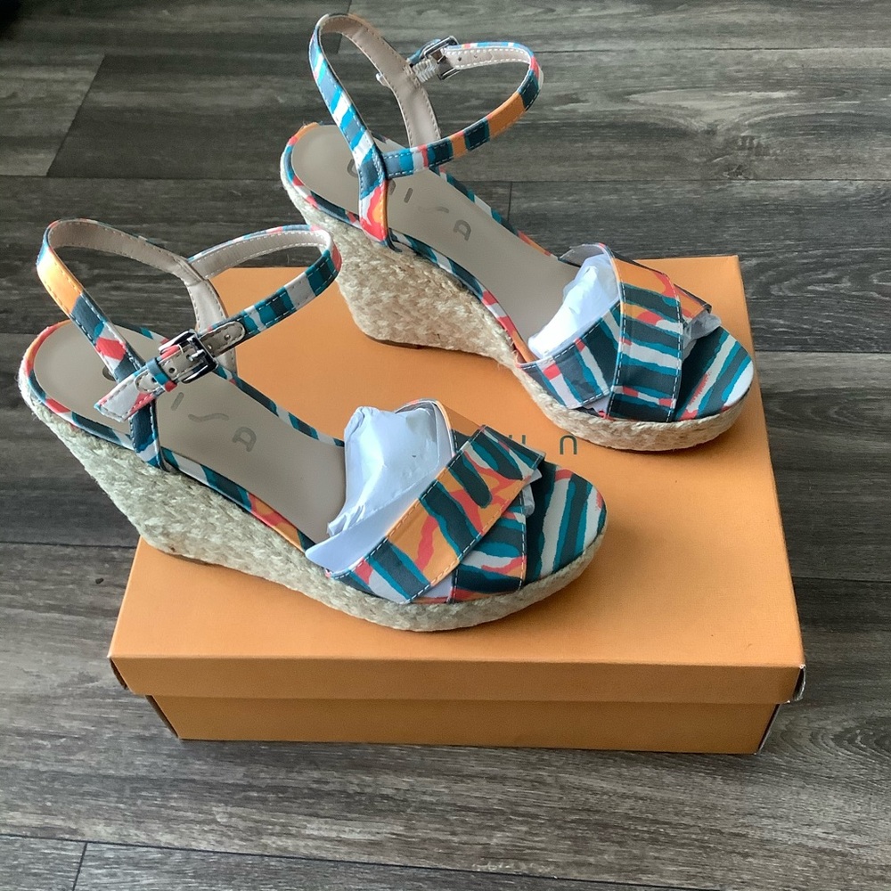 Sandal